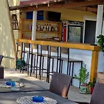 Alexandra Studio 2