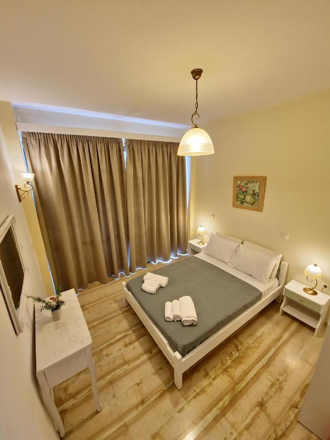 Alexandra 2 Apartment *