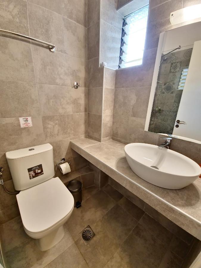 Apartment Alexandra 2 *
