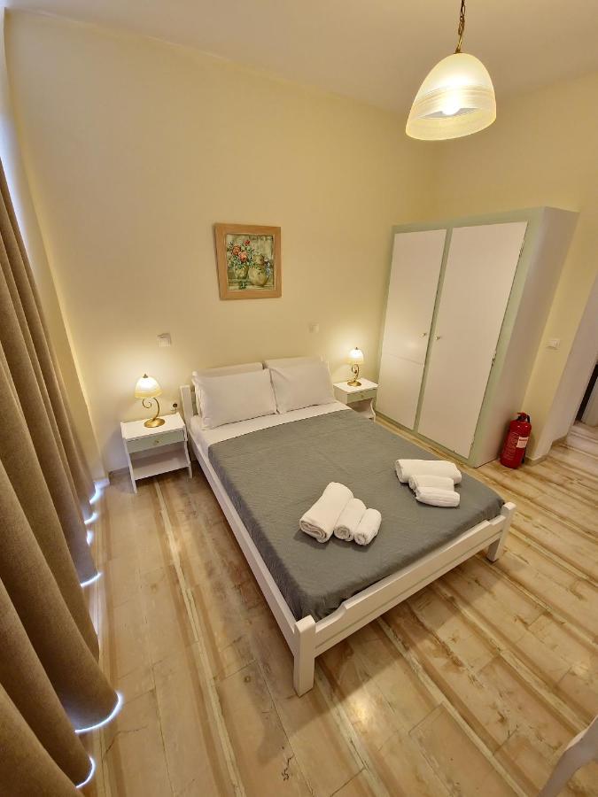 Alexandra 2 Apartment *